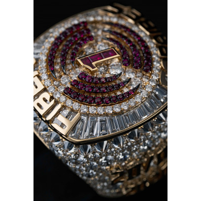 Achetez le bijoux Chevalière FIBER CARAÏBES - Diamants - Rubis - Or 18K chez Dreamgold Paris