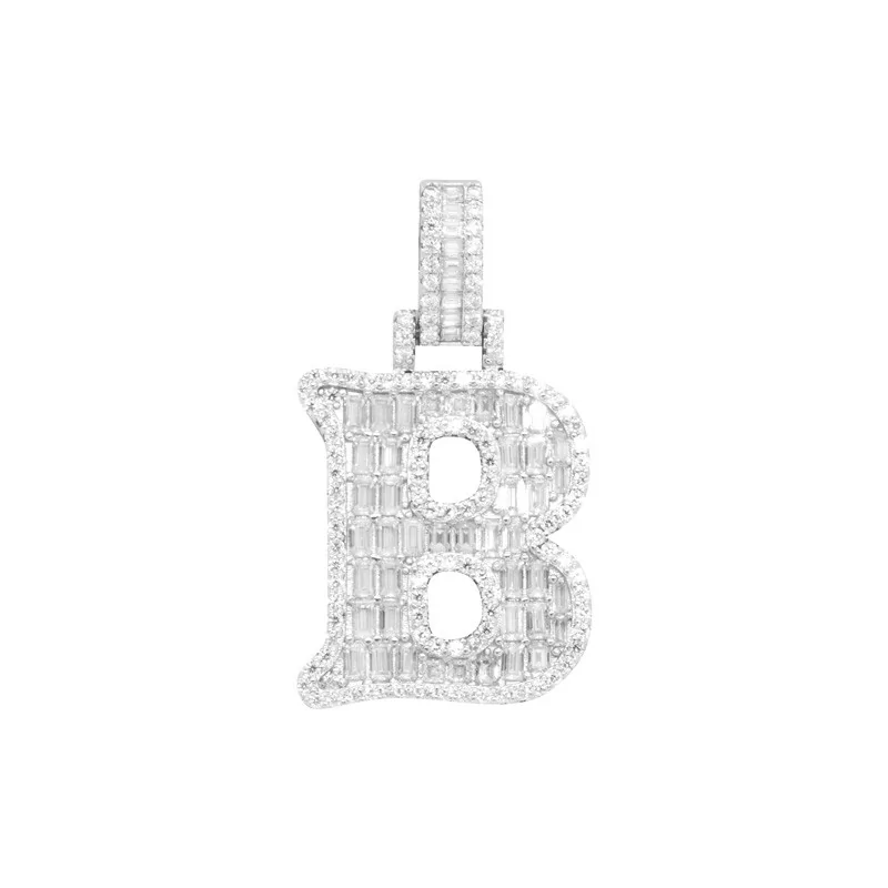 Achetez le bijoux Modern Ice Letter Pendant- Silver 925 - Moissanite chez Dreamgold Paris