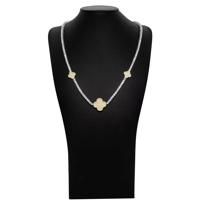 Achetez le bijoux Flower Tennis Necklace 3MM 45CM- Silver 925 - Moissanite chez Dreamgold Paris