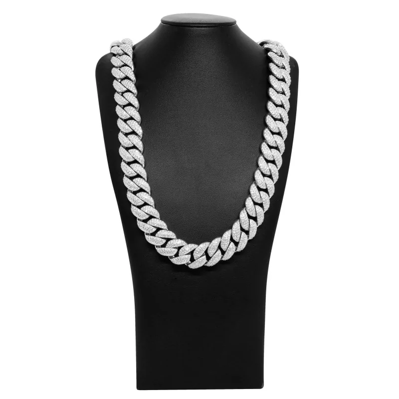 Achetez le bijoux Cuban Link 20MM - 60CM - Silver 925 - Moissanite chez Dreamgold Paris