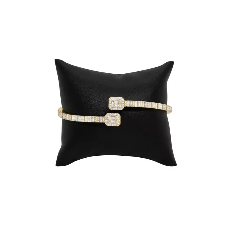 Achetez le bijoux Baguette Bangle - Silver 925 - Moissanite chez Dreamgold Paris