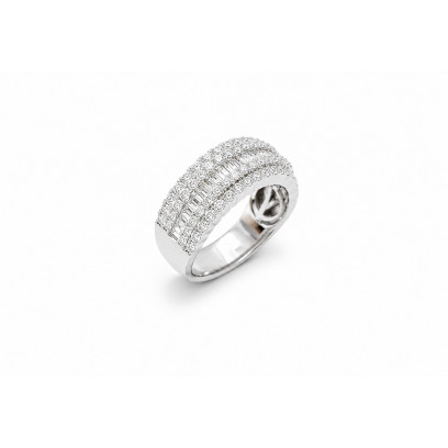 Achetez le bijoux Imperial Ring - Silver 925 - Moissanite chez Dreamgold Paris