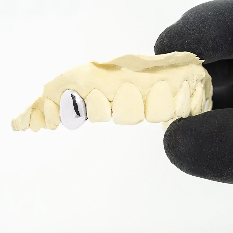 Achetez le bijoux Grillz 1 dent - Or blanc 18K chez Dreamgold Paris