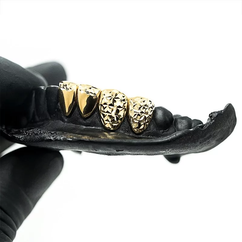 Achetez le bijoux Grillz 4 dents - Diamond cut - Or 18K chez Dreamgold Paris