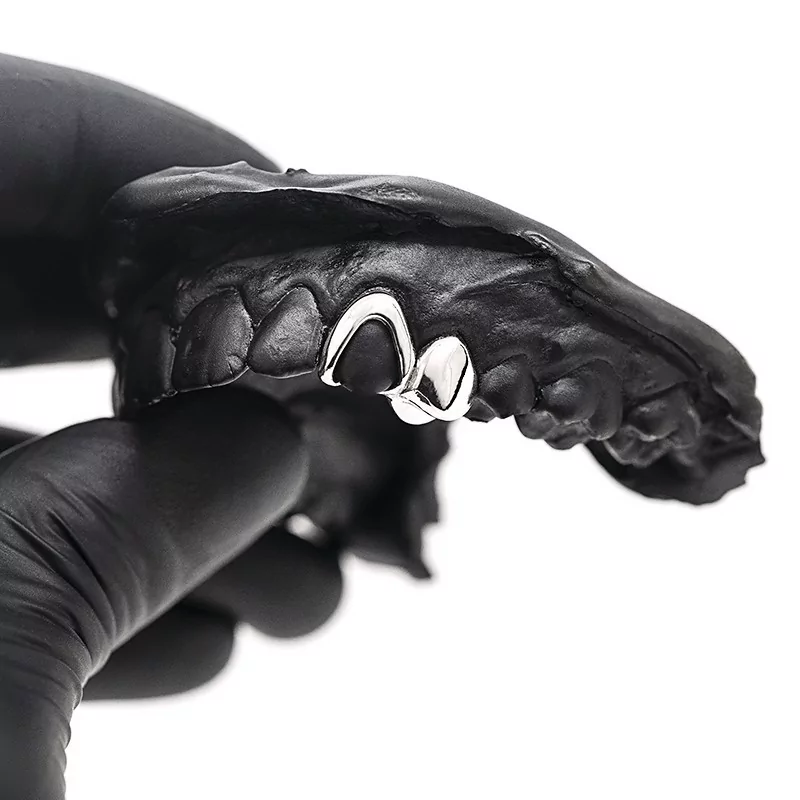 Achetez le bijoux Grillz 2 dents - Outline - Or blanc 18K chez Dreamgold Paris